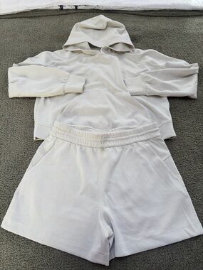 lululemon athletica softstream bone lounge set sz 8